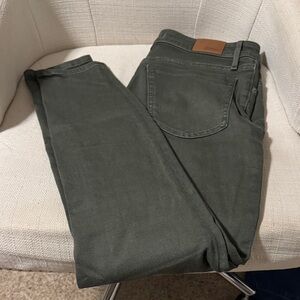 Woman’s Revtown Olive High Rise Skinny Jeans